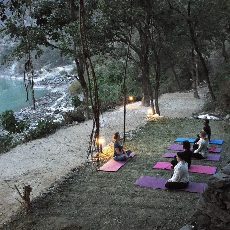 Whether you’re a nature lover, a spiritual seeker, or a family looking for a peaceful escape from city life, Devprayag offers the perfect setting.